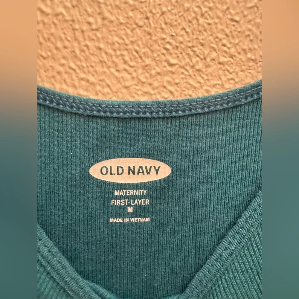 Women’s Maternity Old Navy Tank Top in Jet Stream - Picture 4 of 4